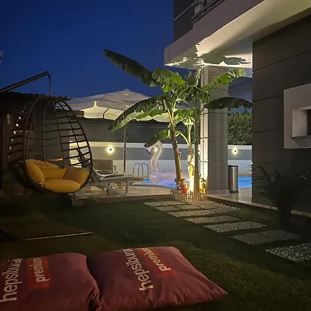 A Comfortable With Pool In Cesme Villaatasoy Villa Reisdere