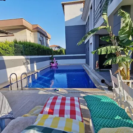 Villa A Comfortable With Pool In Cesme Villaatasoy Reisdere