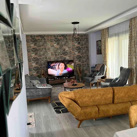 A Comfortable With Pool In Cesme Villaatasoy * Reisdere