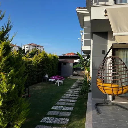 A Comfortable With Pool In Cesme Villaatasoy *