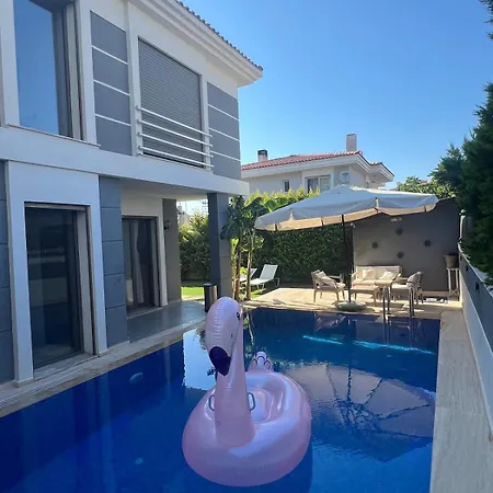 A Comfortable With Pool In Cesme Villaatasoy Villa