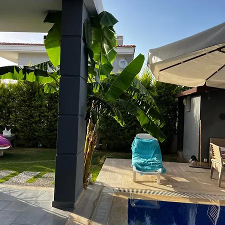 A Comfortable With Pool In Cesme Villaatasoy Villa *