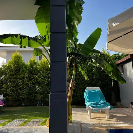 A Comfortable With Pool In Cesme Villaatasoy Reisdere