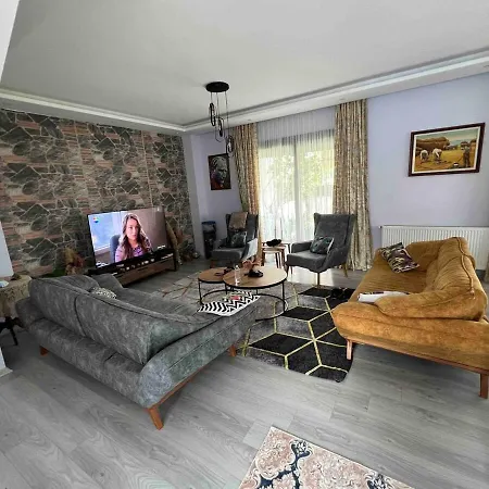 A Comfortable With Pool In Cesme Villaatasoy Villa *